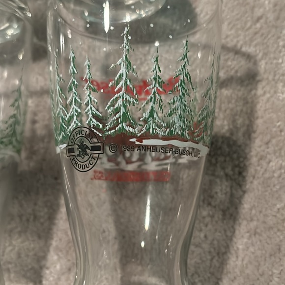 Set of 4 Budweiser Clydesdales Winter Beer Glasses - Picture 3 of 3